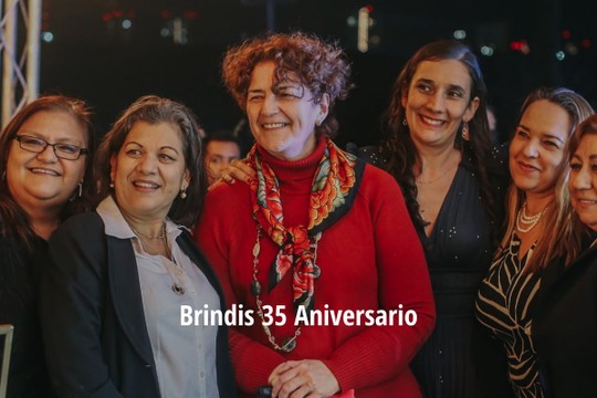 Brindis 35 Aniversario - MyAlbum
