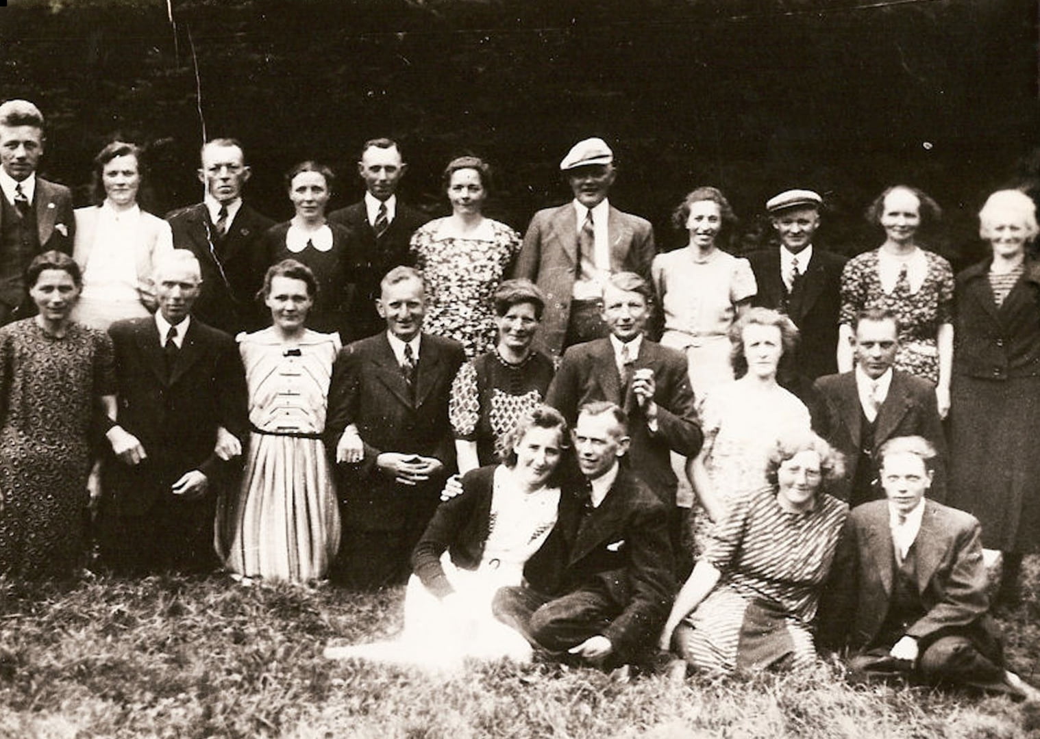 Middenstandsvereniging Grolloo met de Jan Plezier naar Paterswolde,1946