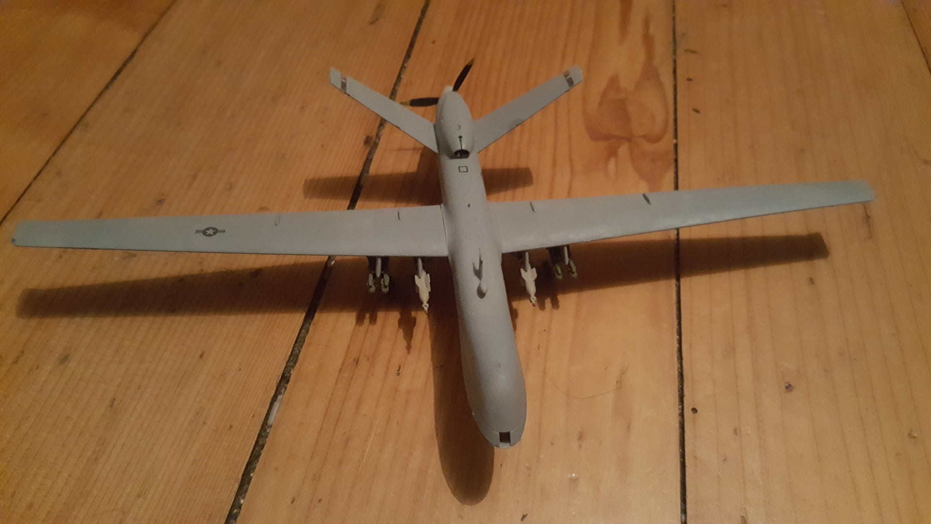 drone MQ9-Reaper italeri (1/72) 1k0